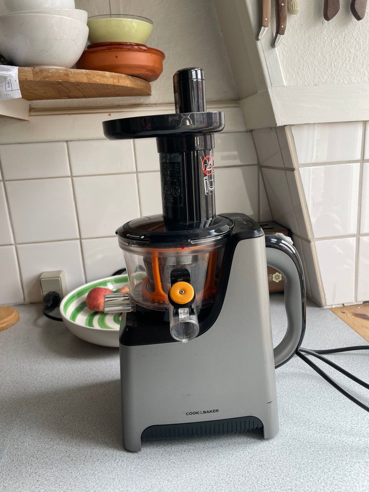 Slowjuicer, Cook  Baker