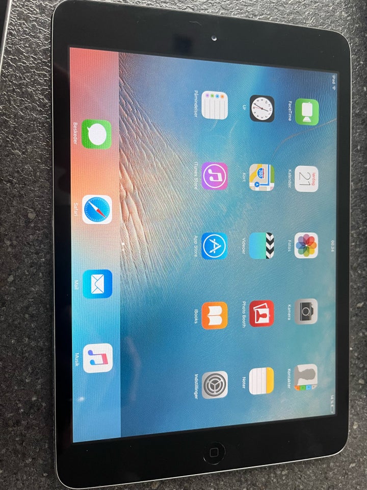 iPad mini 16 GB sort