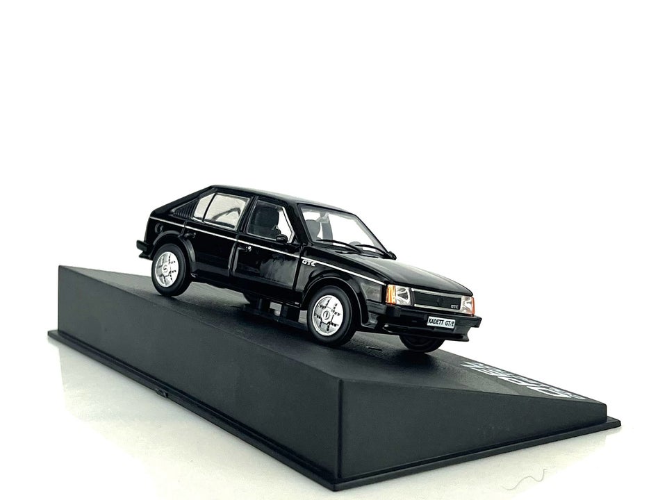 Modelbil, Opel Kadett D GT/E