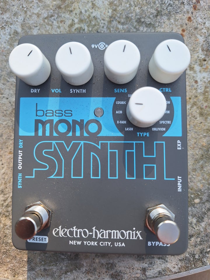 Bass Synth pedal Electro Harmonix