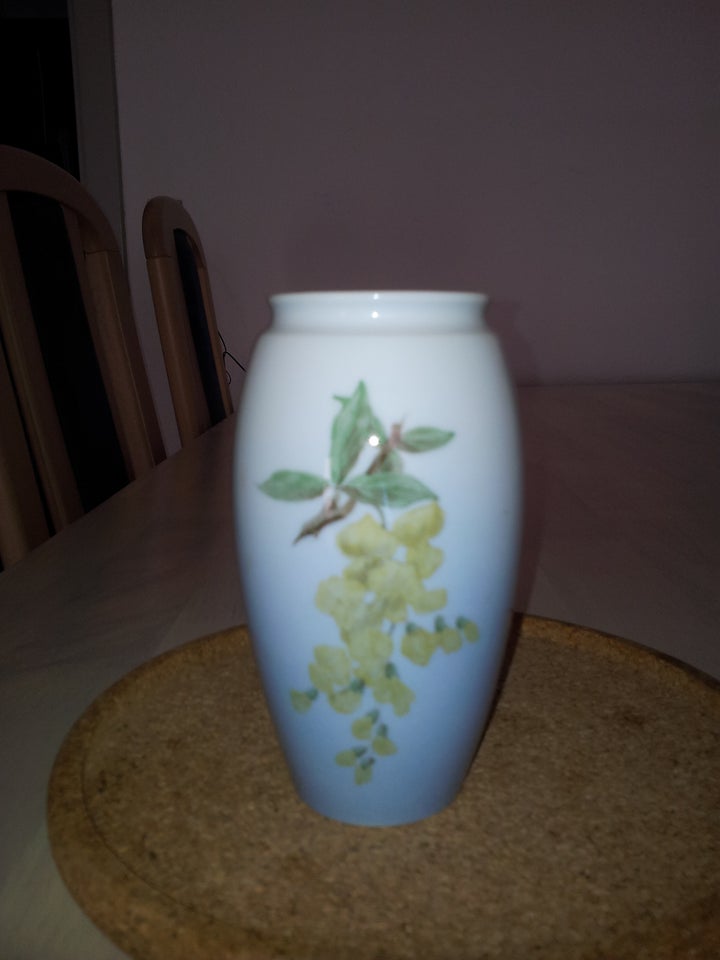 Porcelæn vase Bing  Grøndahl