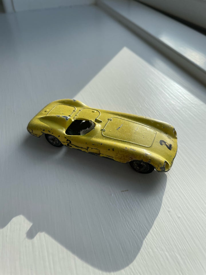 Modelbil, Tekno Ferrari 813