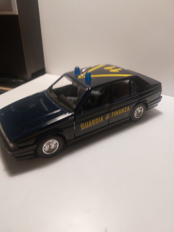 Modelbil, Bulgaro Alfa romeo 75