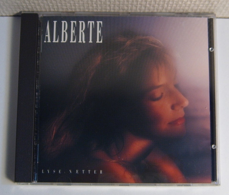 Alberte: Lyse nætter, pop