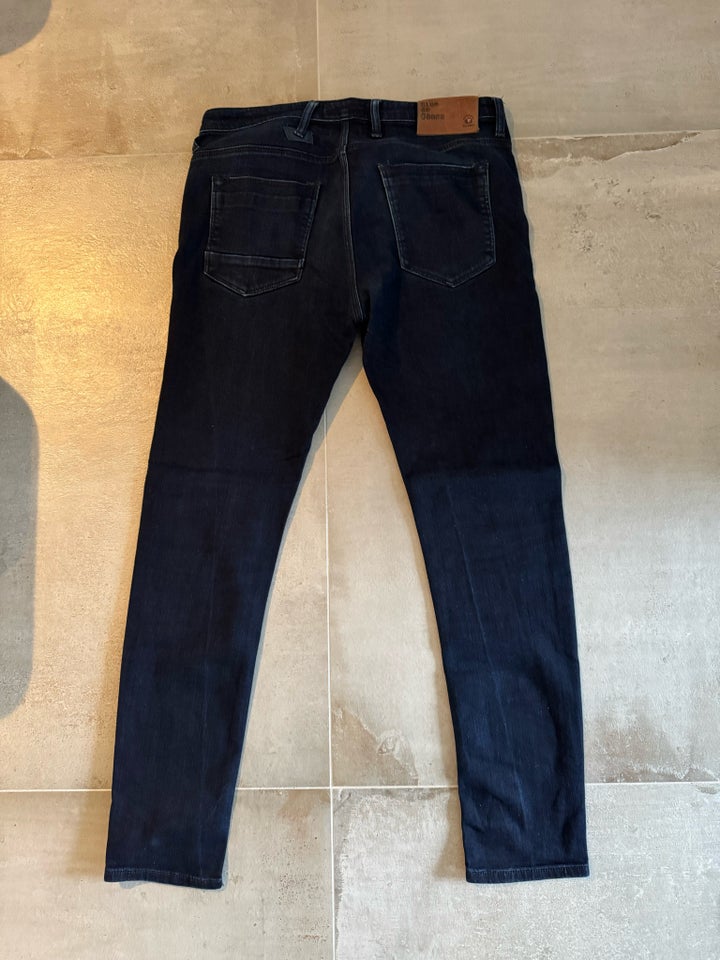 Jeans, Blue de Genes, str. 33