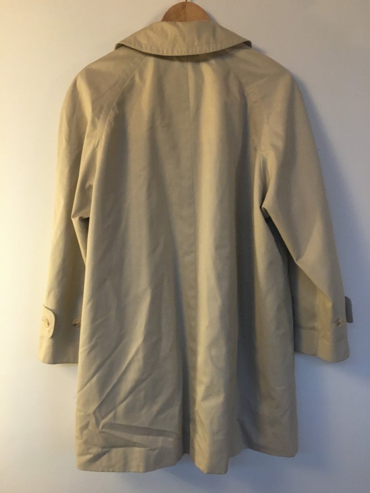 Trenchcoat, str. M, Aquascutum