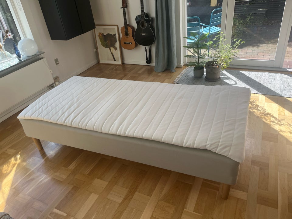 Boxmadras, Ikea, b: 90 l: 200 h: 50