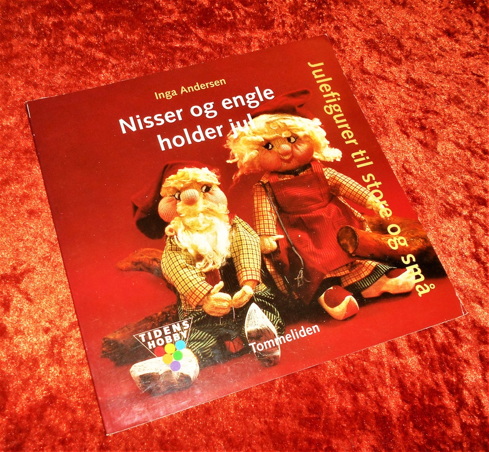 Nisser og engle holder jul, Inga