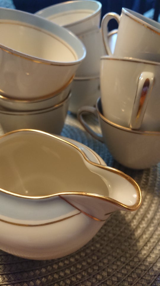 Porcelæn Te/Kaffestel creme guld