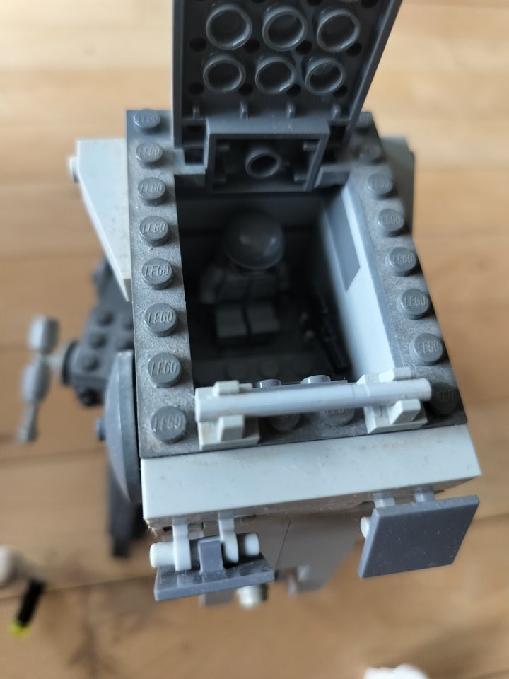 Lego Star Wars, AT-ST