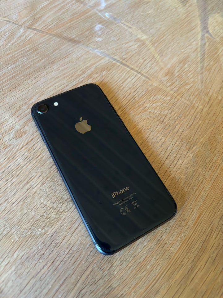 iPhone 8, 64 GB, sort