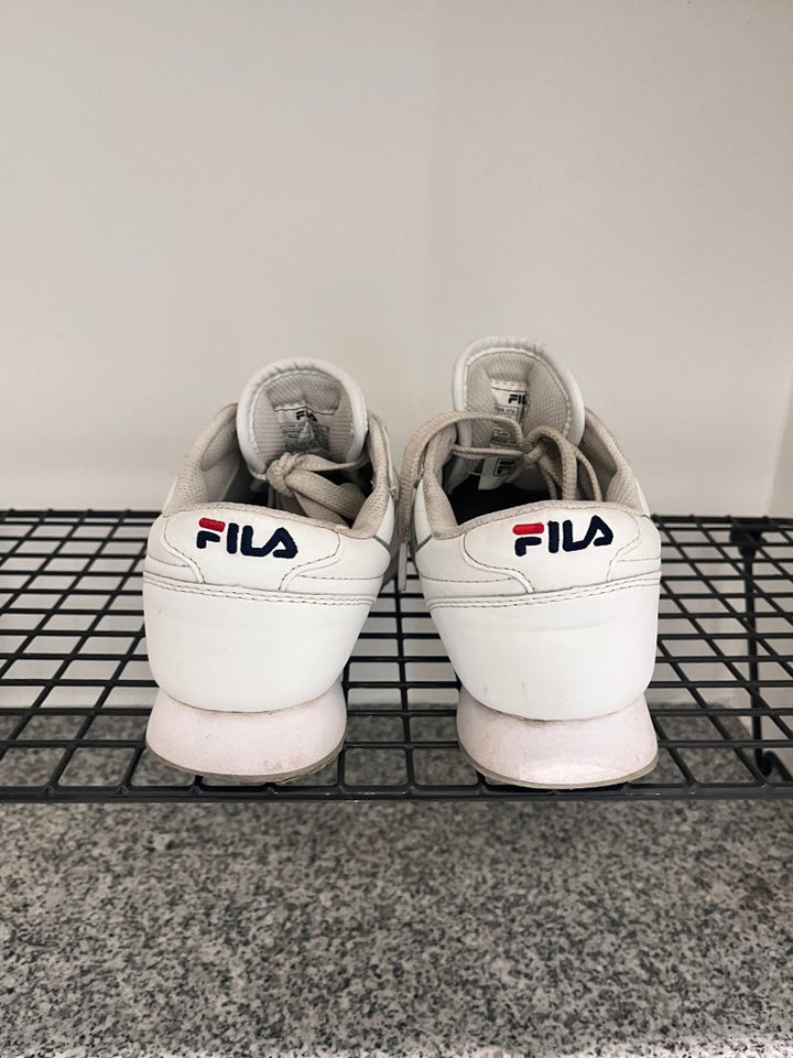 Sneakers str 39 FILA