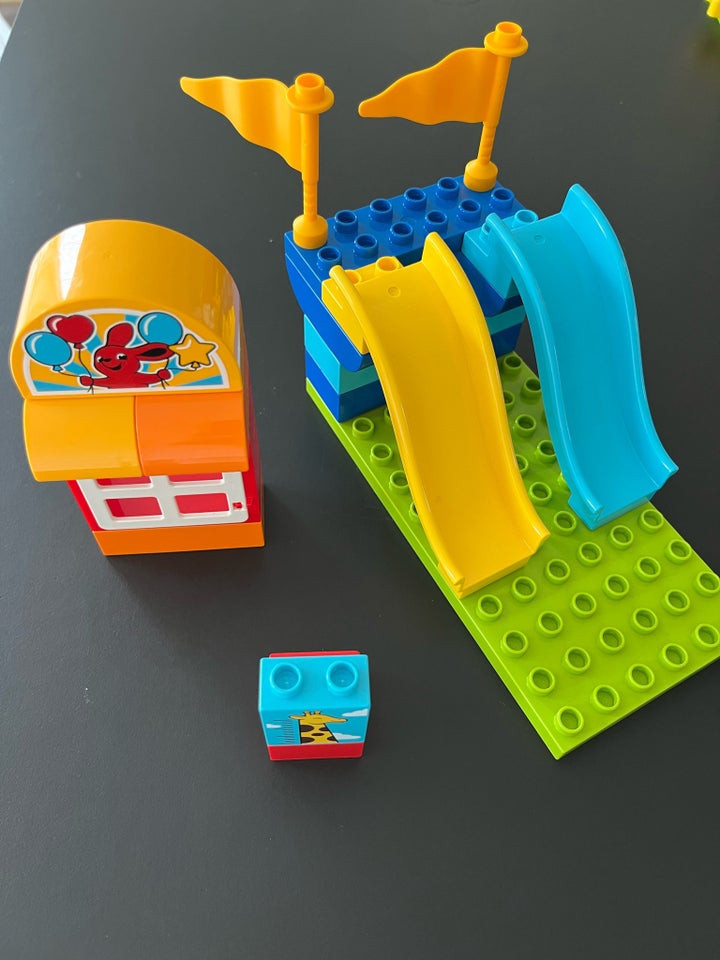 Lego Duplo, Karrusel med heste