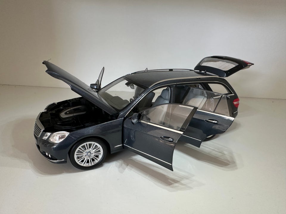 Modelbil, Minichamps Mercedes