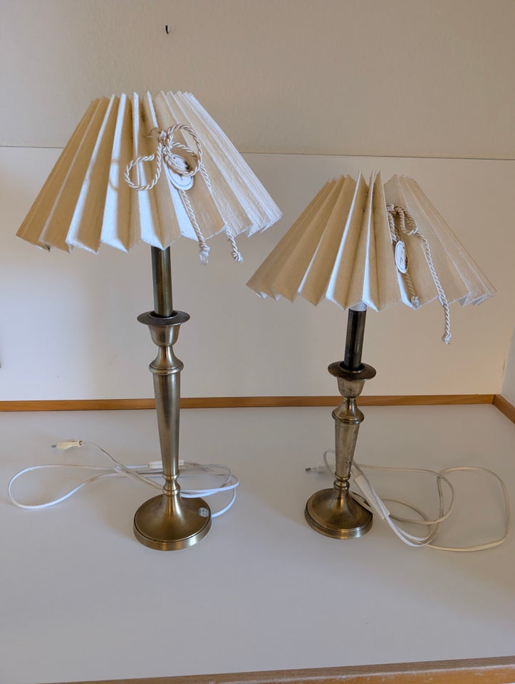 Anden bordlampe, Lene Bjerre