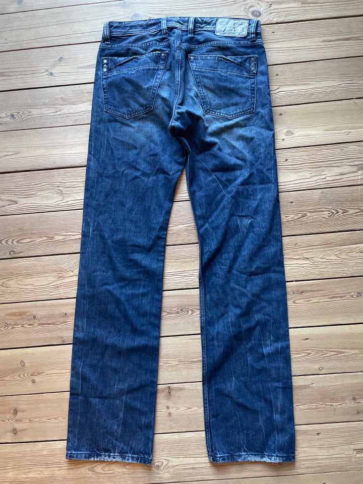 Jeans, Diesel, str. 31