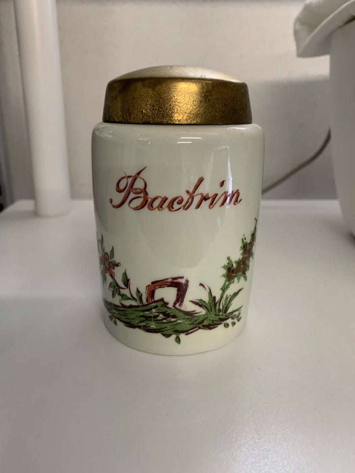 Porcelæn Bactrim dåse og