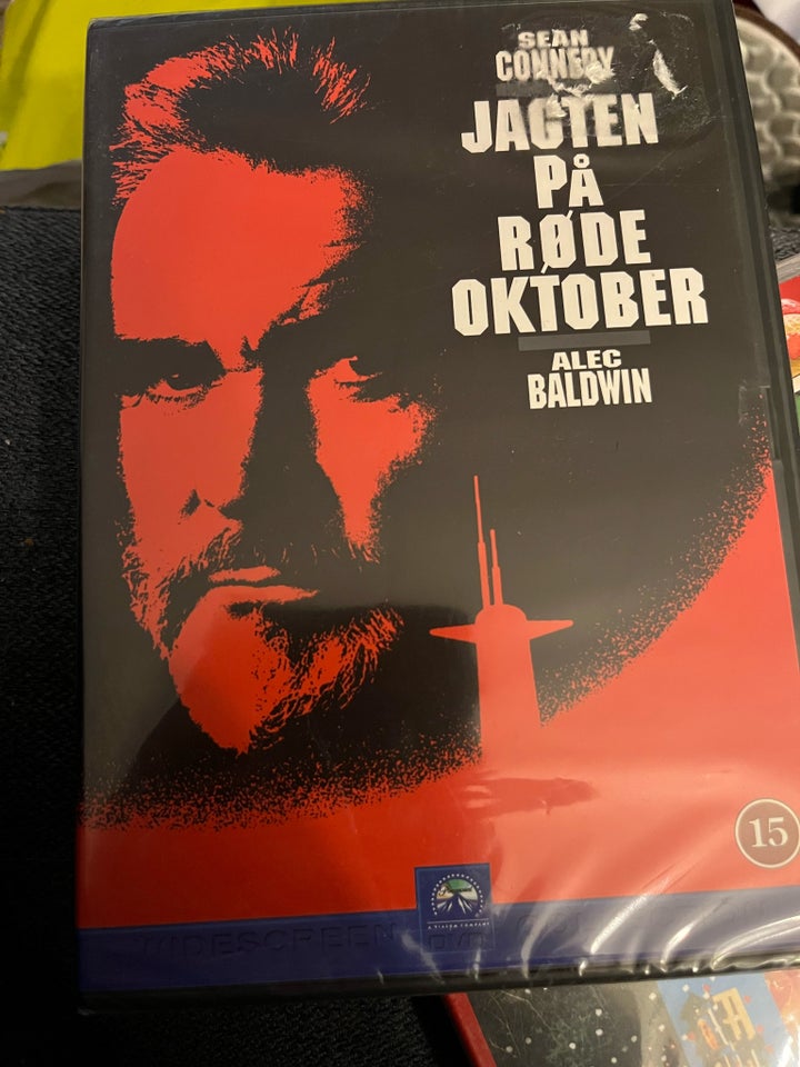 JAGTEN PÅ RØDE OKTOBER .. NY I FOLIE ,