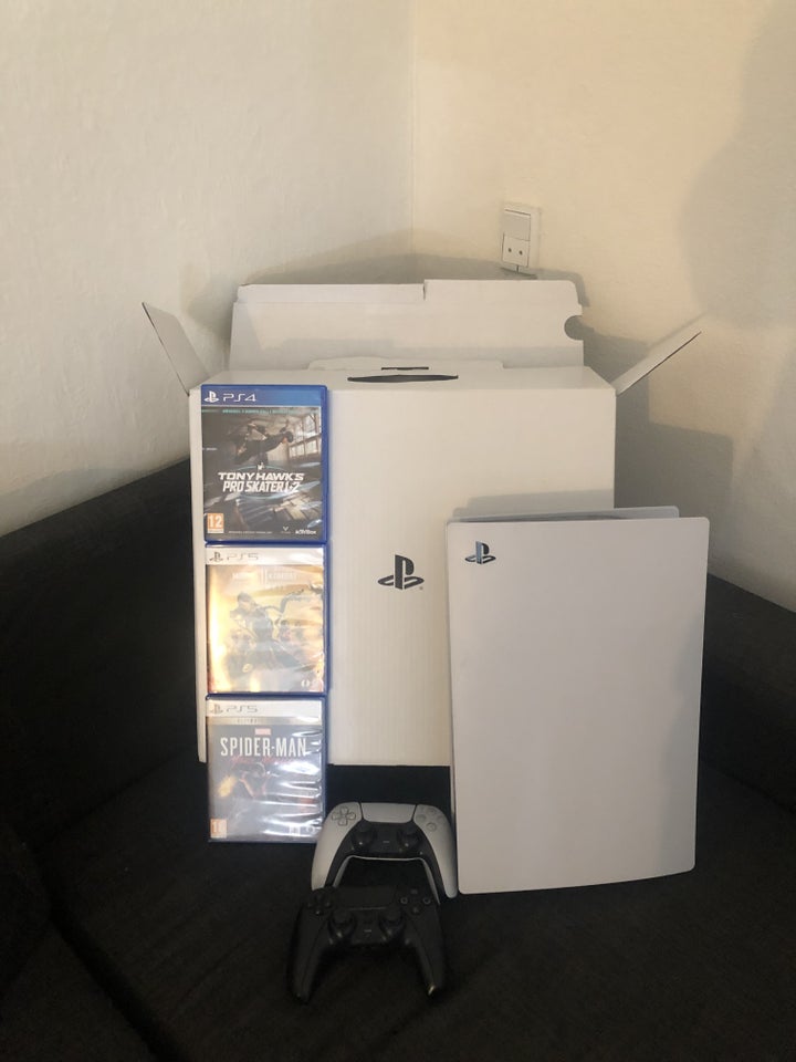 Playstation 5, Standard Disc 2