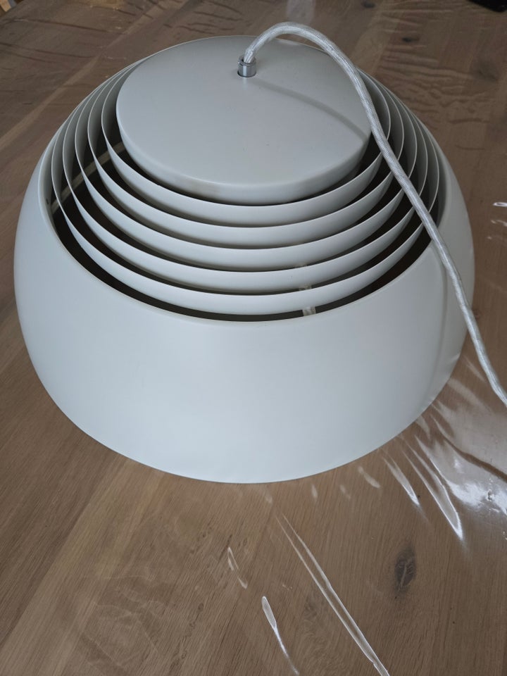 Arne Jacobsen, AJ Pendel 50 cm,