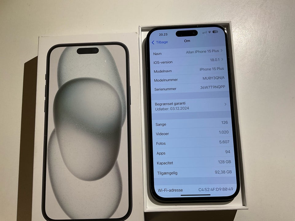 iPhone 15 Plus, 128 GB, sort