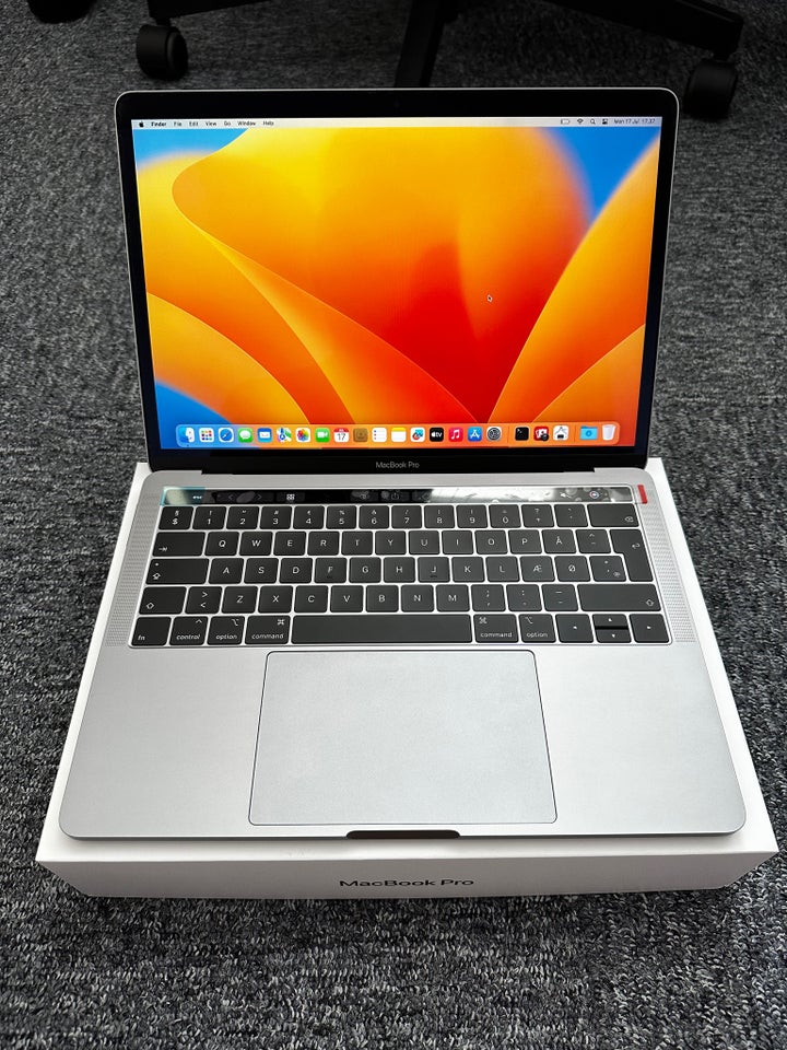 MacBook Pro 14 GHz 16 GB ram