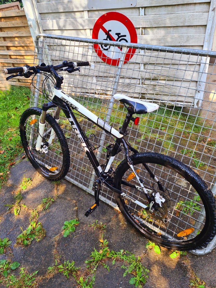 Trek 6000 hardtail 27 gear