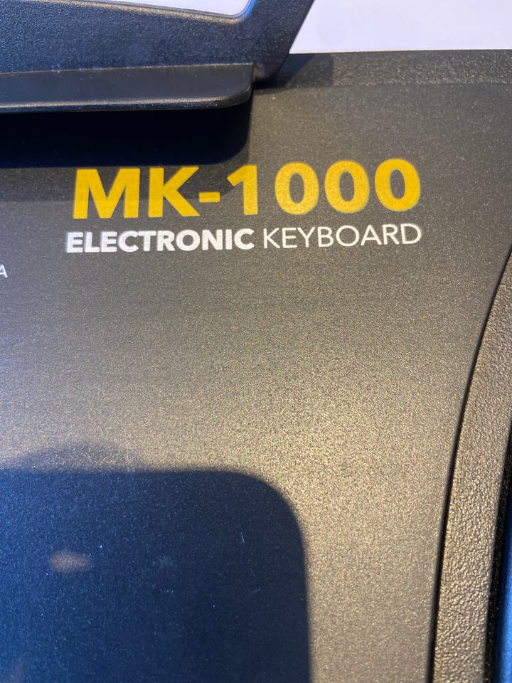 Keyboard, Gear4Music MK-1000