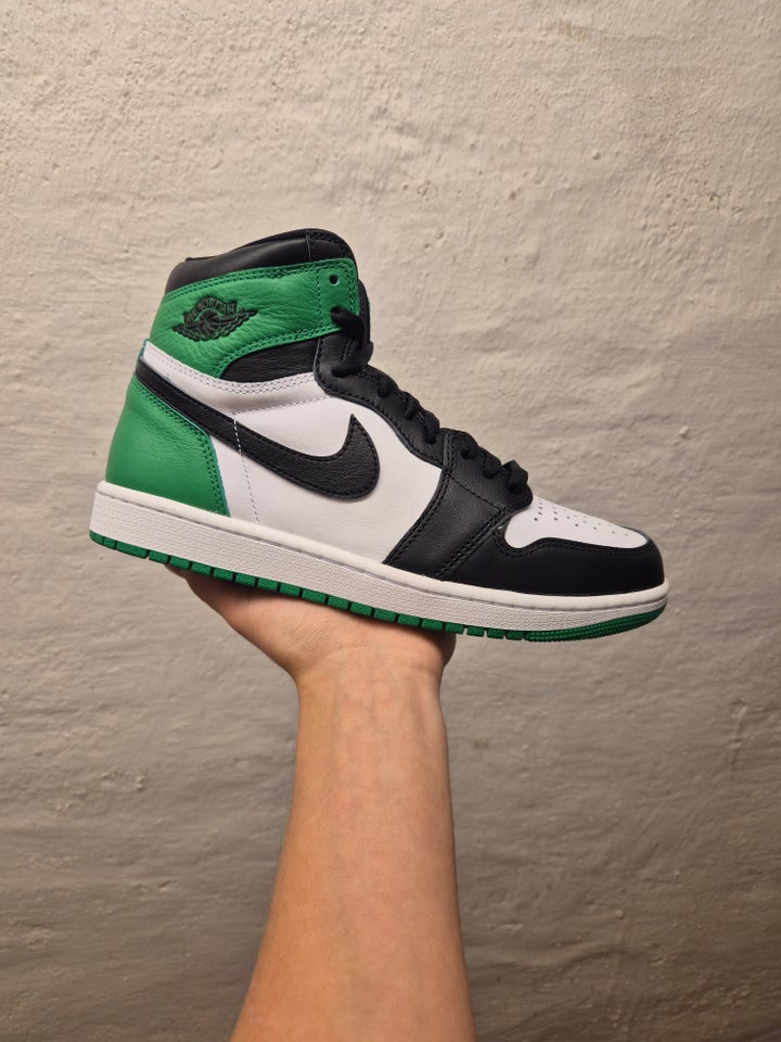 Sneakers, Jordan 1 High Lucky