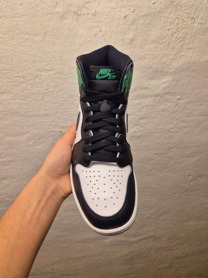 Sneakers, Jordan 1 High Lucky