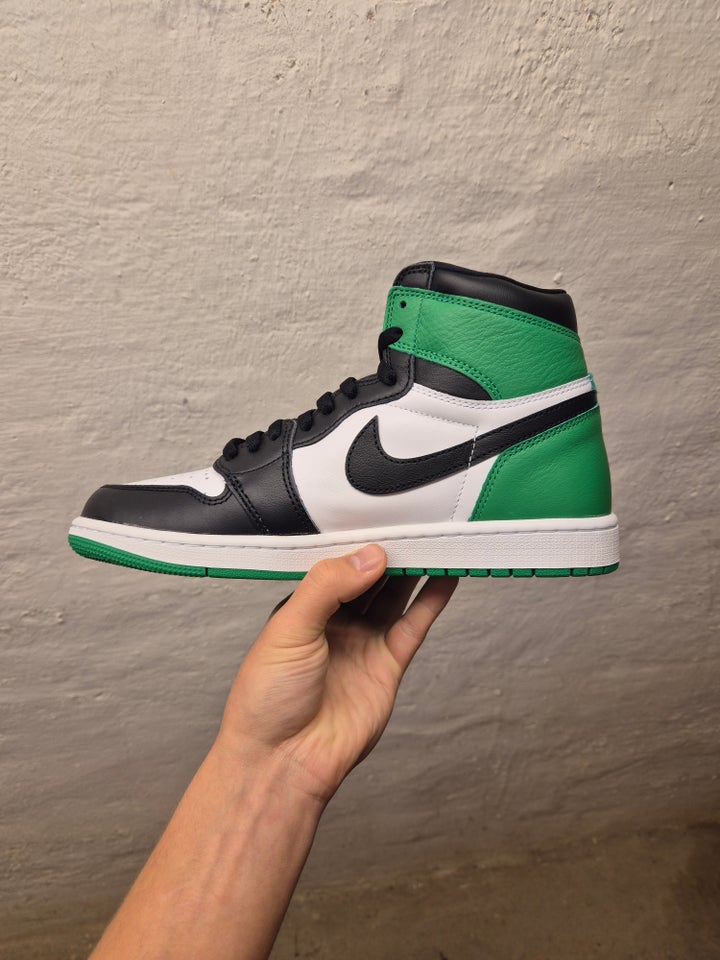 Sneakers, Jordan 1 High Lucky