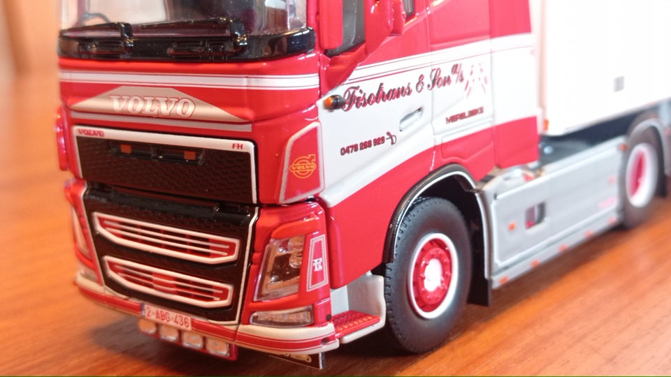 Modellastbil, Tekno Volvo FH,