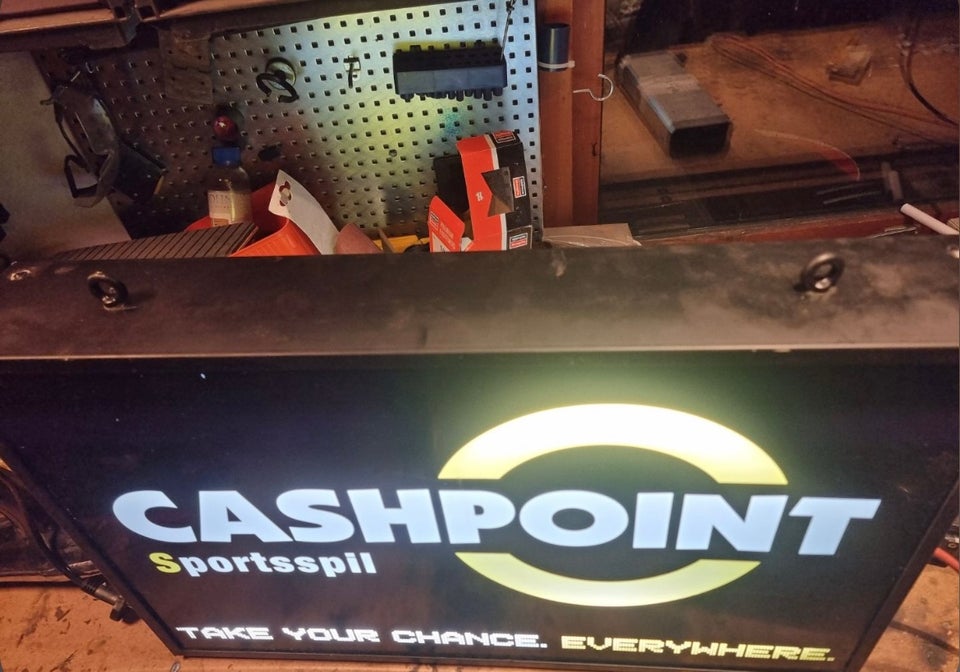 Væglampe, Cash Point