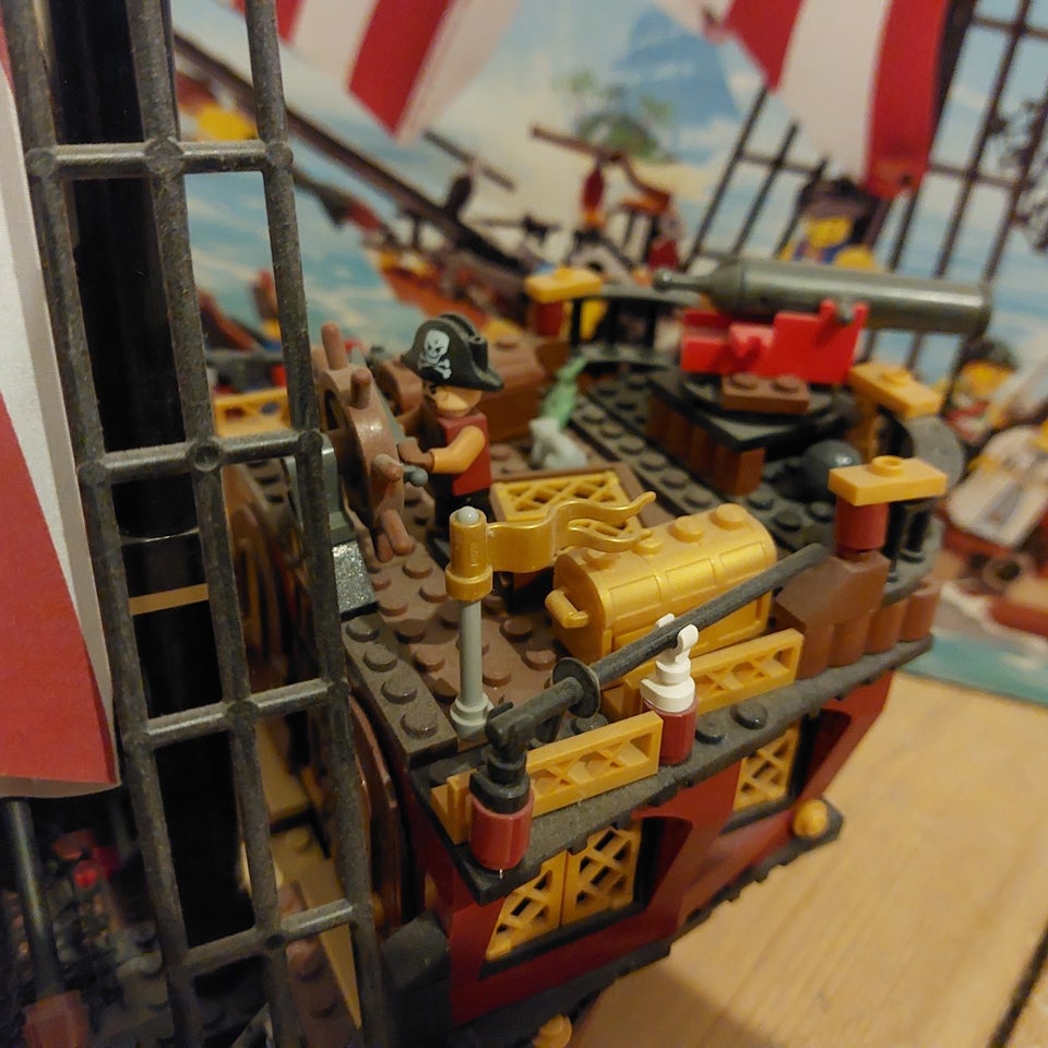 Lego Pirates