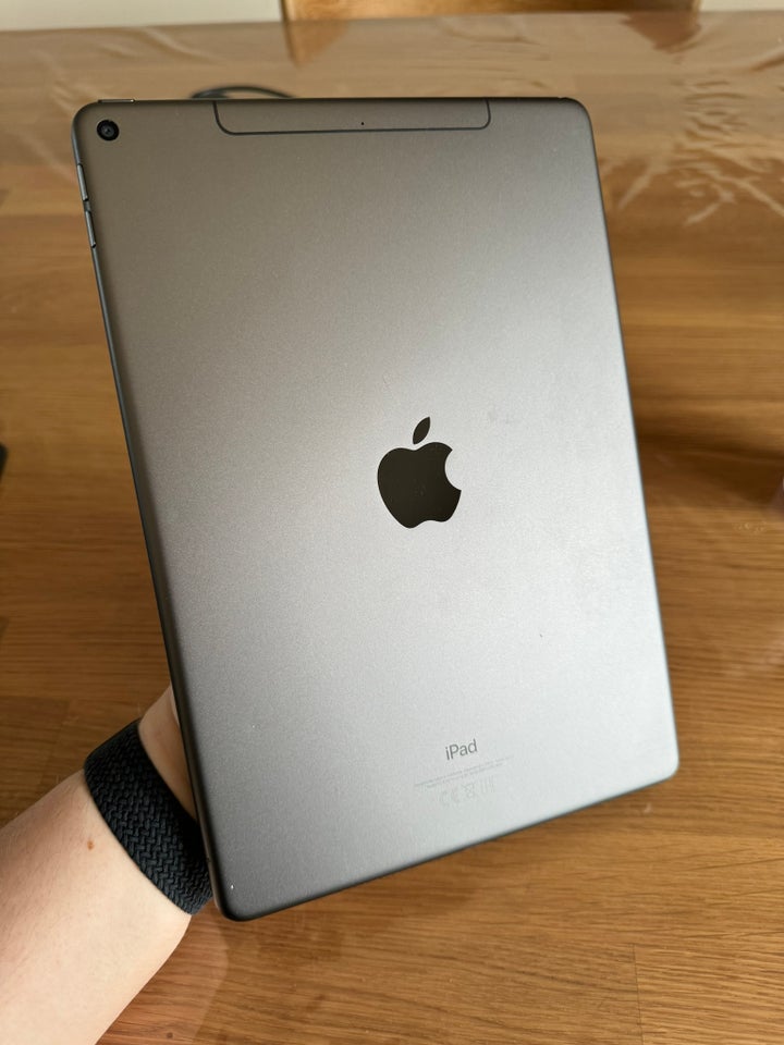 iPad Air 3 64 GB sort