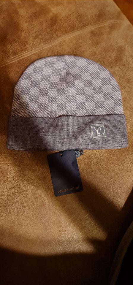 Hue, LV, str. One size