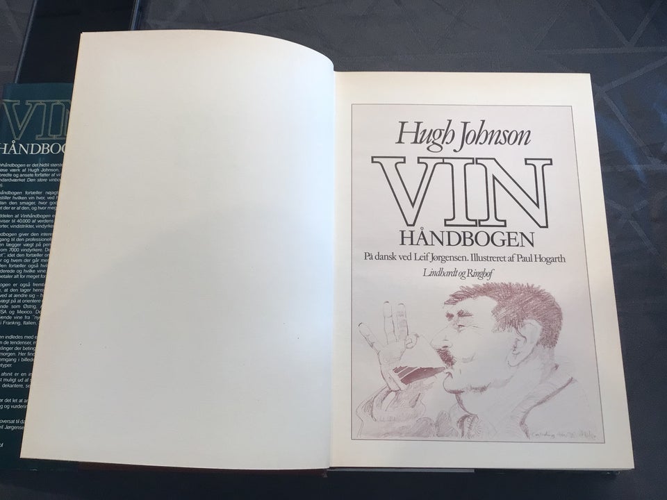 Vinhåndbogen, Hugh Johnson, emne: