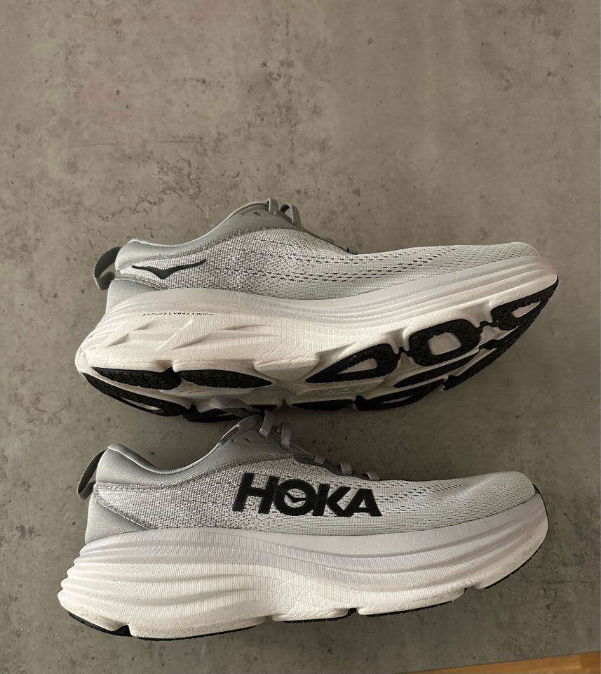 Sportssko, str. 44, Hoka