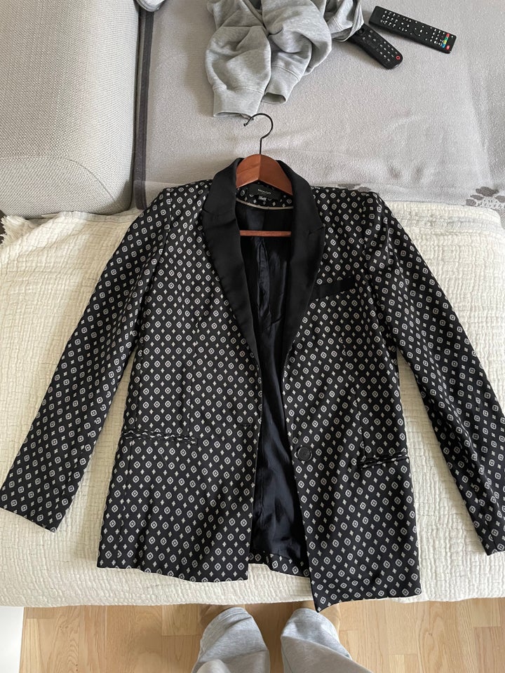 Blazer, str. 34, Mango