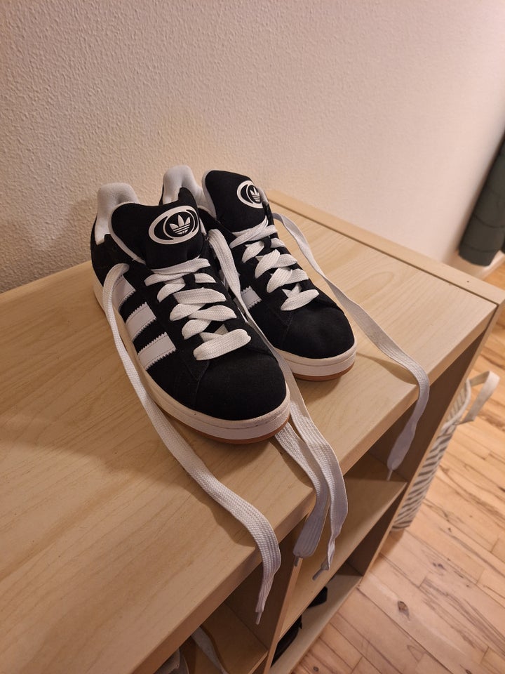 Sneakers, Adidas campus 00, str. 44