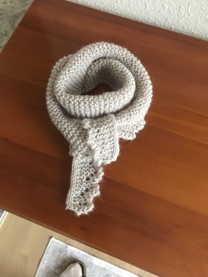 Andet, Nova Scarf , str. 32