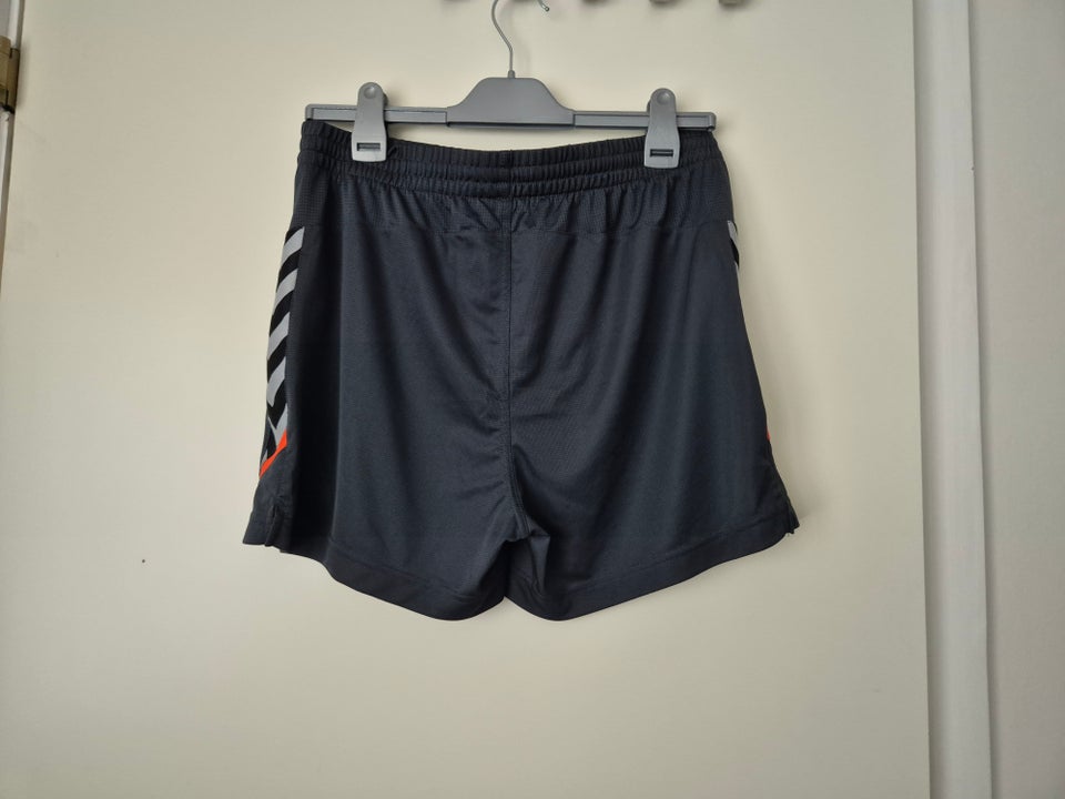 Shorts Hummel str L