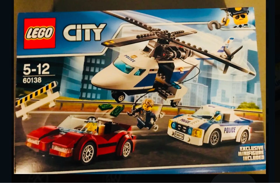 Lego City 60138