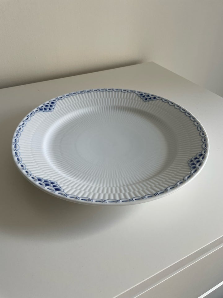 Porcelæn, Tallerken, Royal