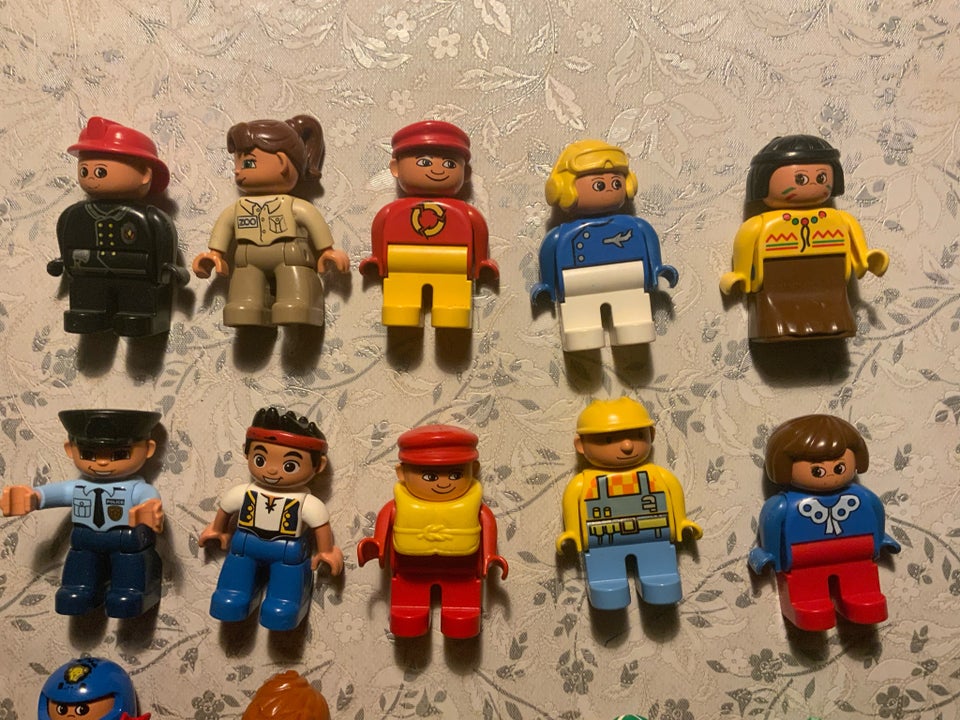 Lego Duplo, Figuer