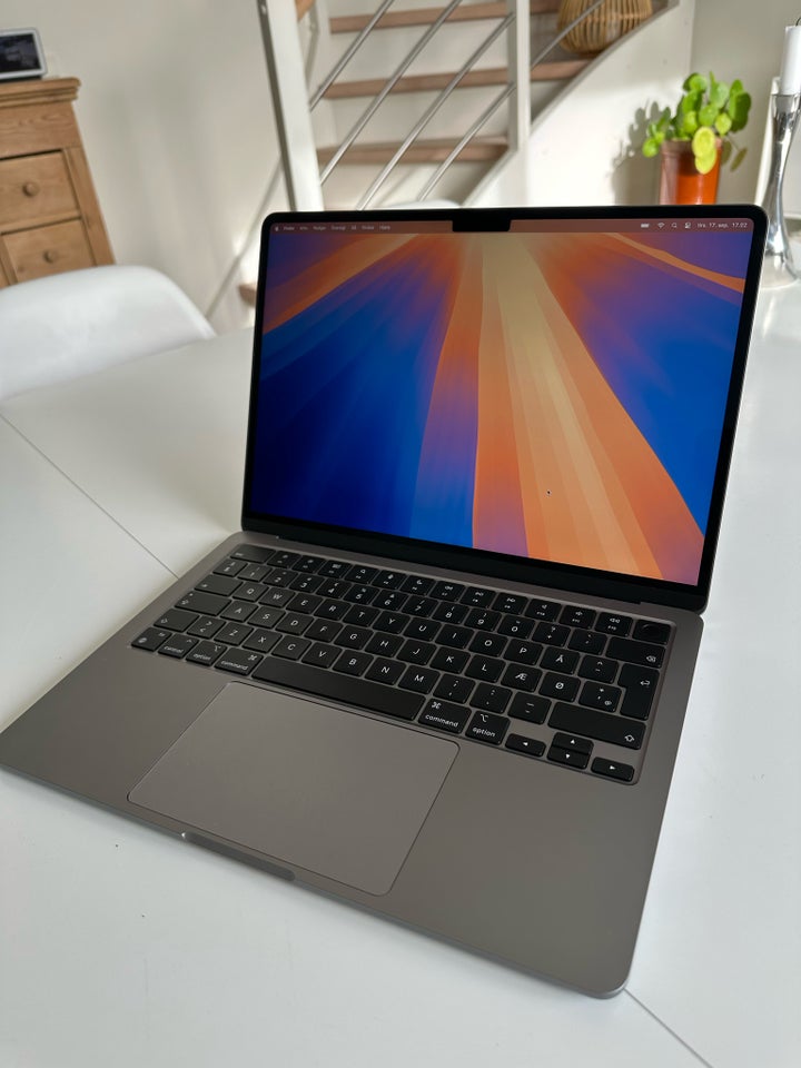 MacBook Air Macbook air M2 8 GB ram