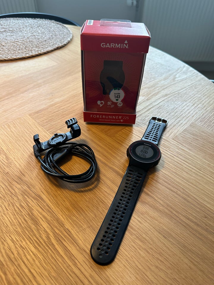 Løbeur, Garmin Forerunner 225