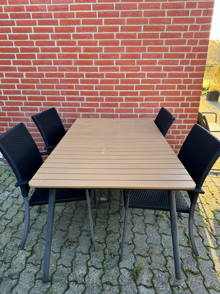 Havebord og stole