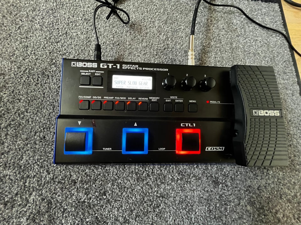 Pedalboard, Boss GT-1