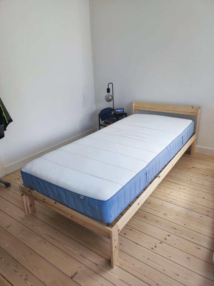 Enkeltseng, IKEA, b: 90 l: 200